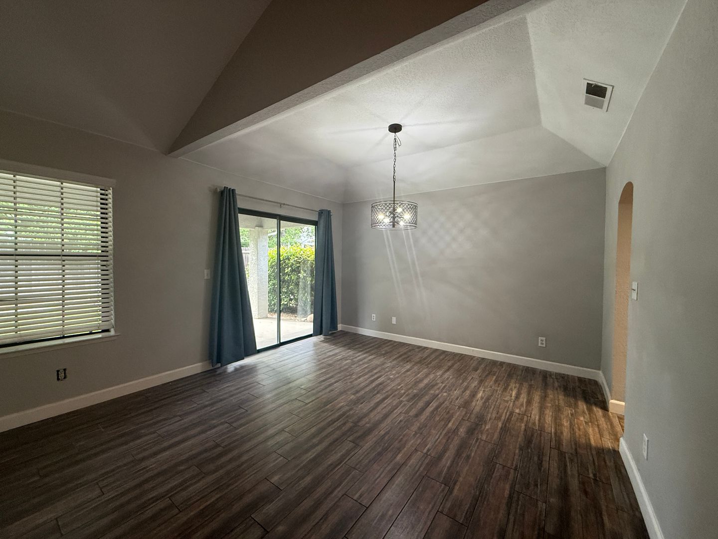 8425 N 8th Street - Fresno - California - 3 bed, 2 bath rental property