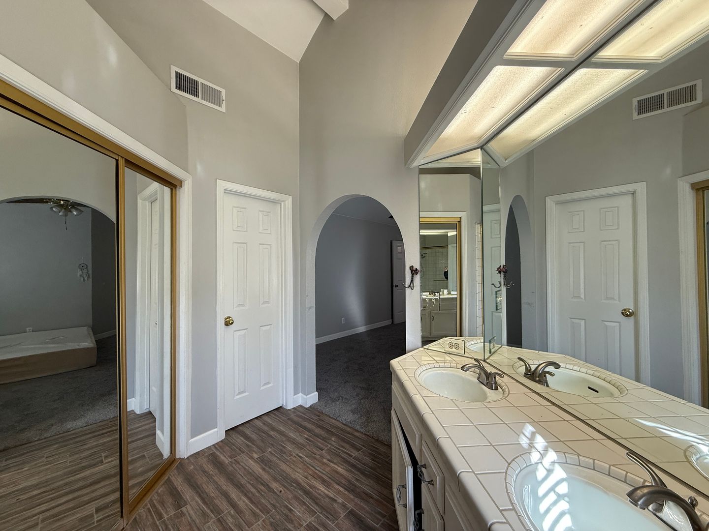 8425 N 8th Street - Fresno - California - 3 bed, 2 bath rental property