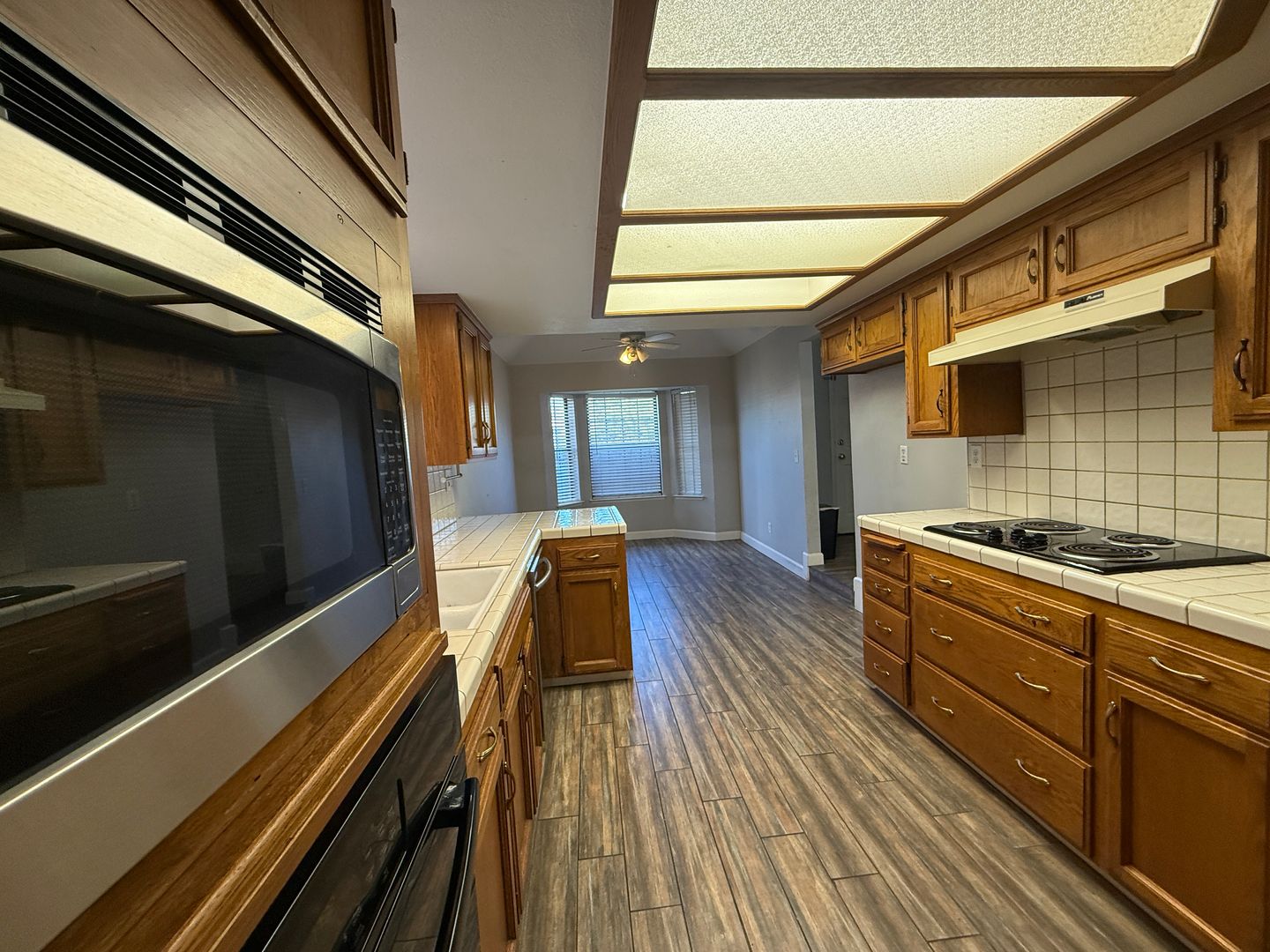 8425 N 8th Street - Fresno - California - 3 bed, 2 bath rental property