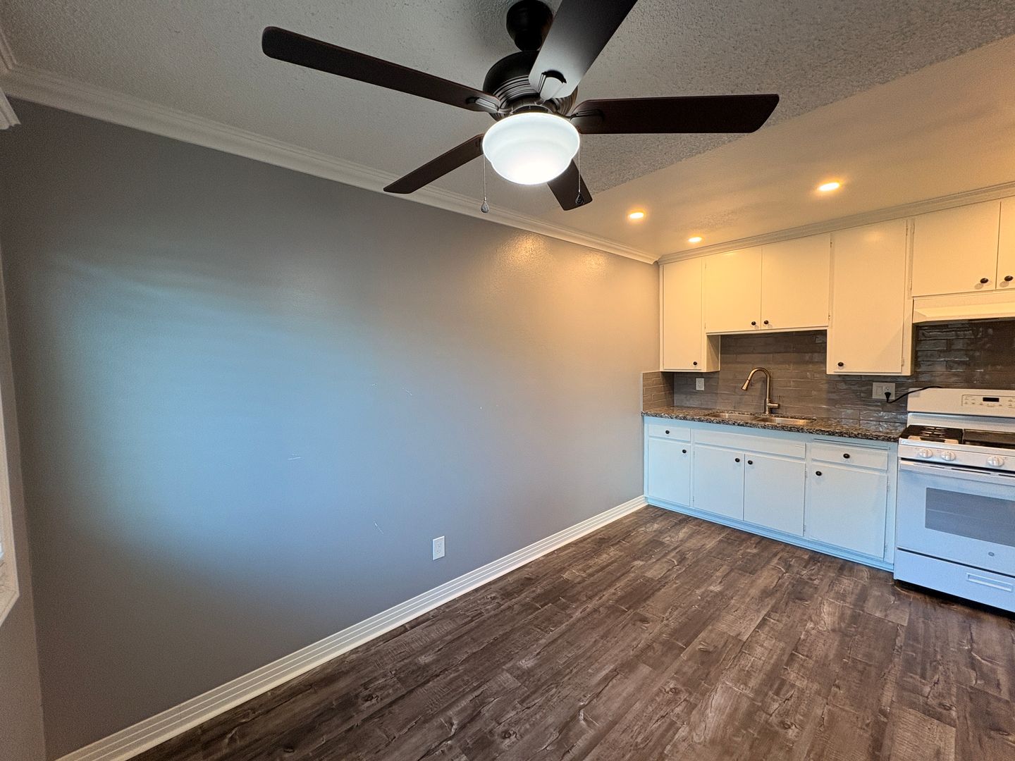 851 Prescott Way - Riverside - California - 2 bed, 1 bath rental property