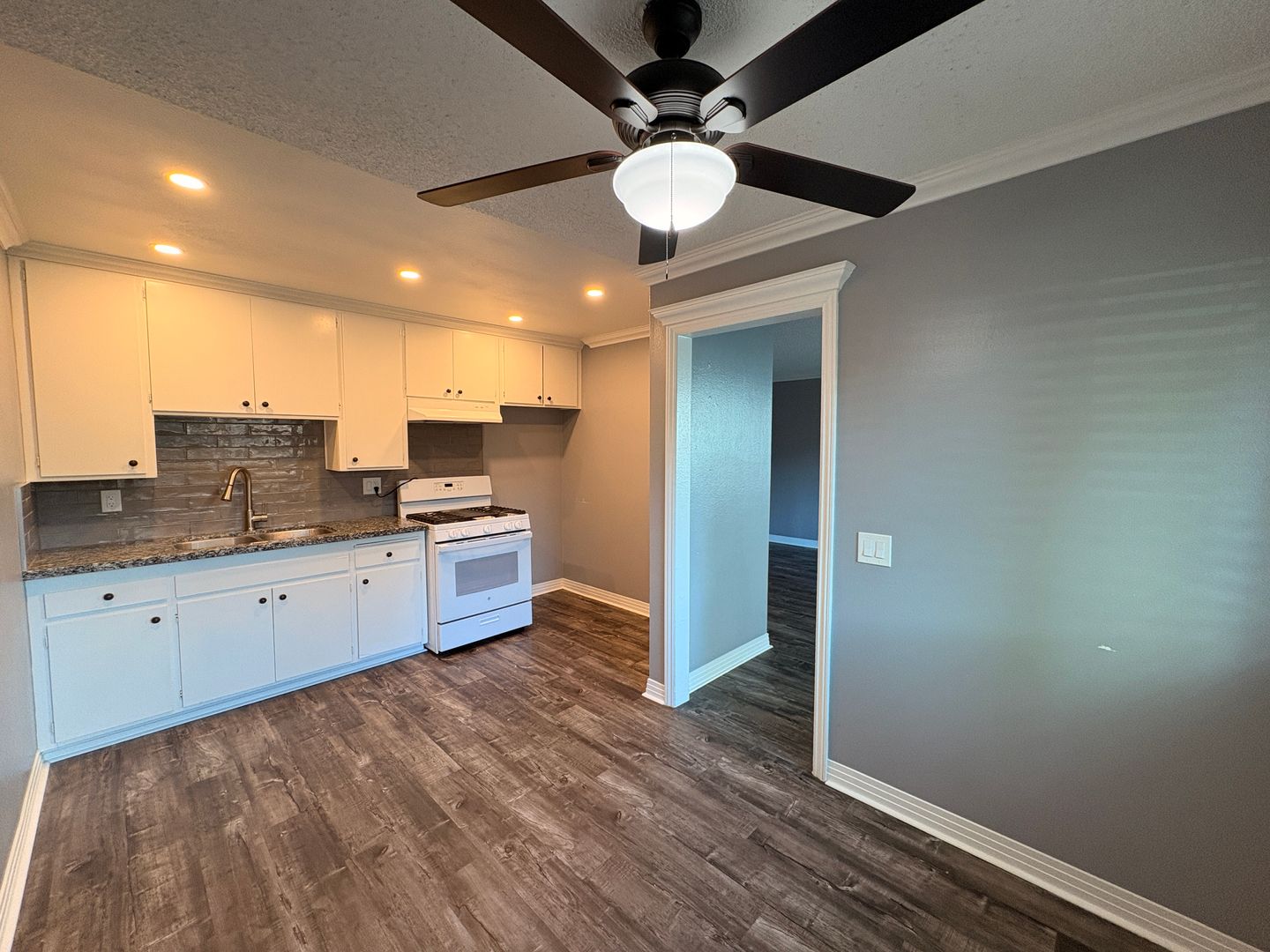 851 Prescott Way - Riverside - California - 2 bed, 1 bath rental property