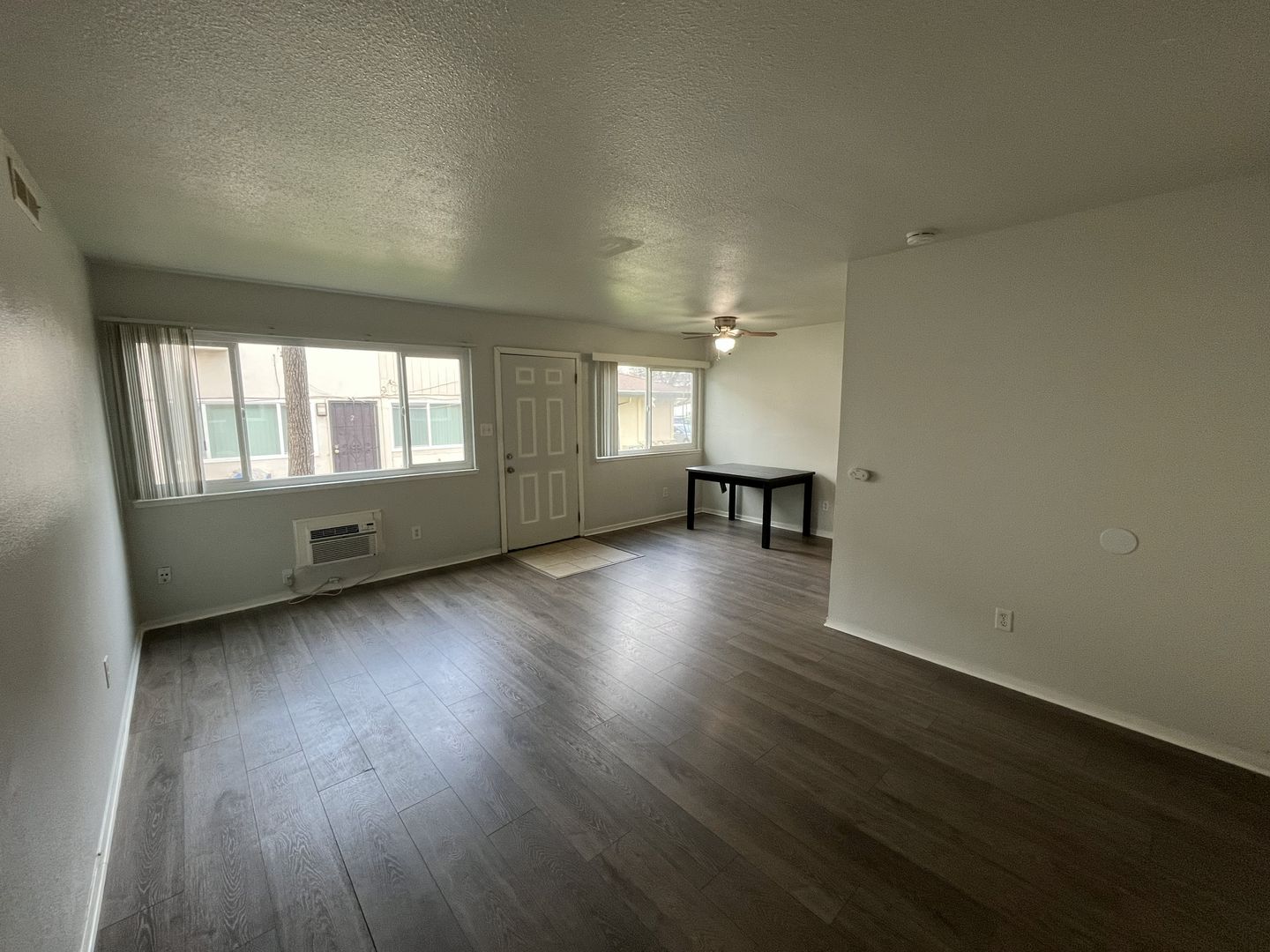 901 Carro Dr - 901 Carro Dr Unit 2 Unit 2 - Sacramento - California - 2 bed, 1 bath rental property