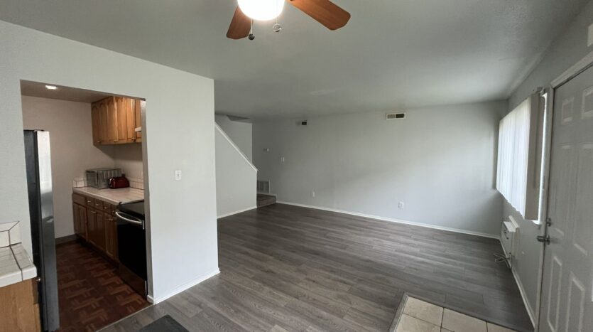 901 Carro Dr - 901 Carro Dr Unit 2 Unit 2 - Sacramento - California - 2 bed, 1 bath rental property