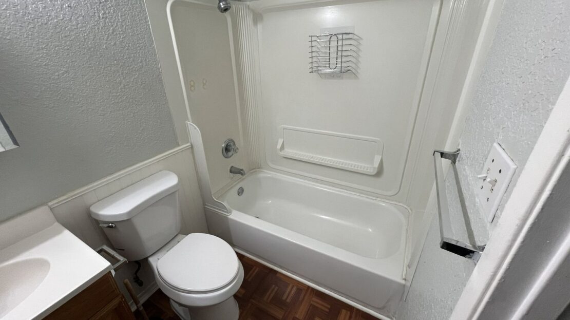 901 Carro Dr - 901 Carro Dr Unit 2 Unit 2 - Sacramento - California - 2 bed, 1 bath rental property