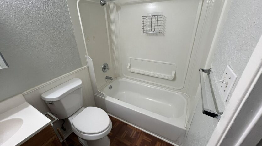 901 Carro Dr - 901 Carro Dr Unit 2 Unit 2 - Sacramento - California - 2 bed, 1 bath rental property