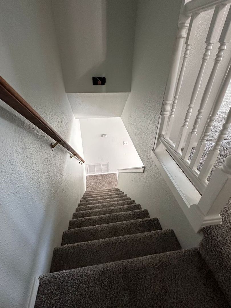 901 Carro Dr - 901 Carro Dr Unit 2 Unit 2 - Sacramento - California - 2 bed, 1 bath rental property