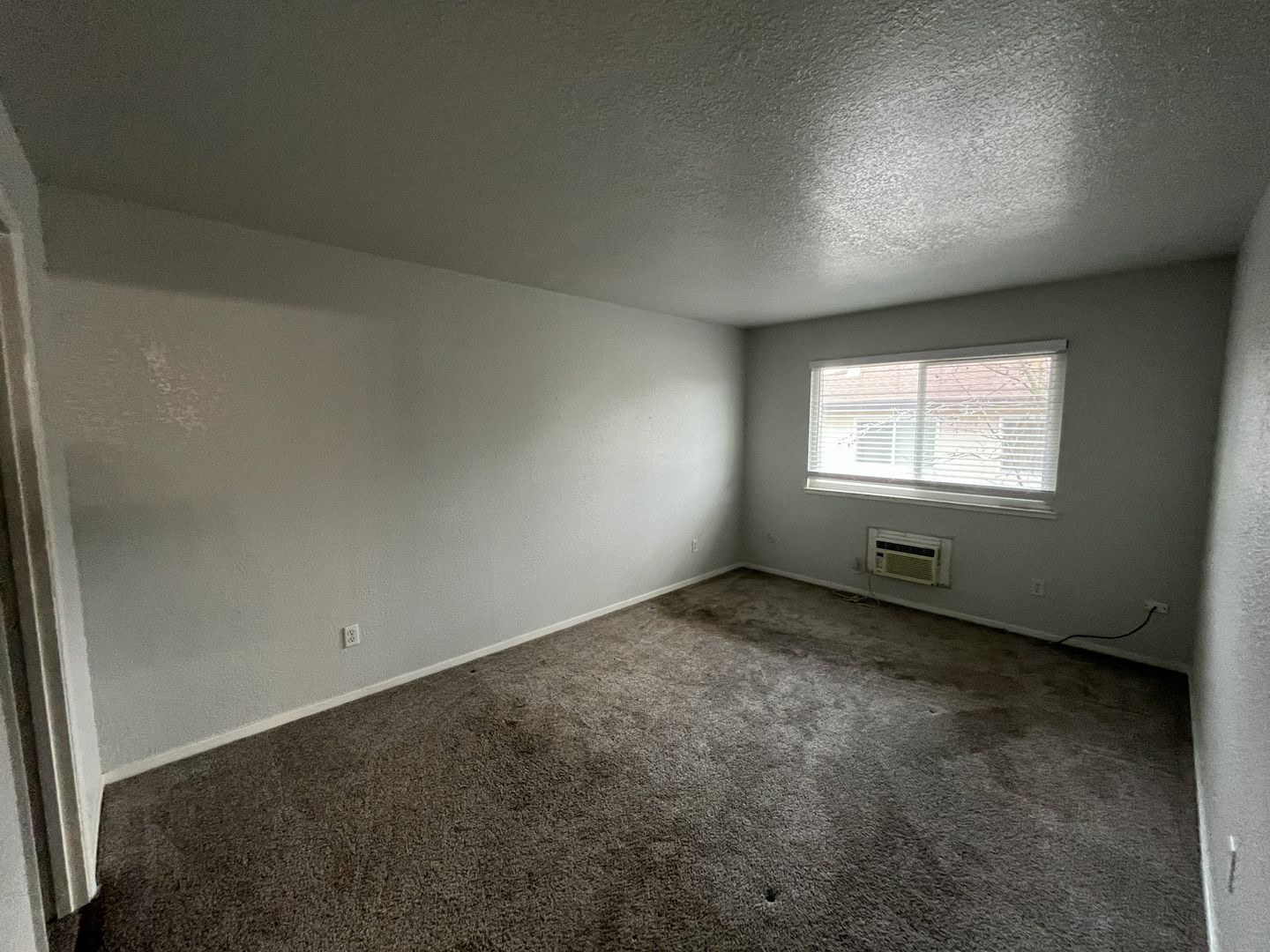 901 Carro Dr - 901 Carro Dr Unit 2 Unit 2 - Sacramento - California - 2 bed, 1 bath rental property