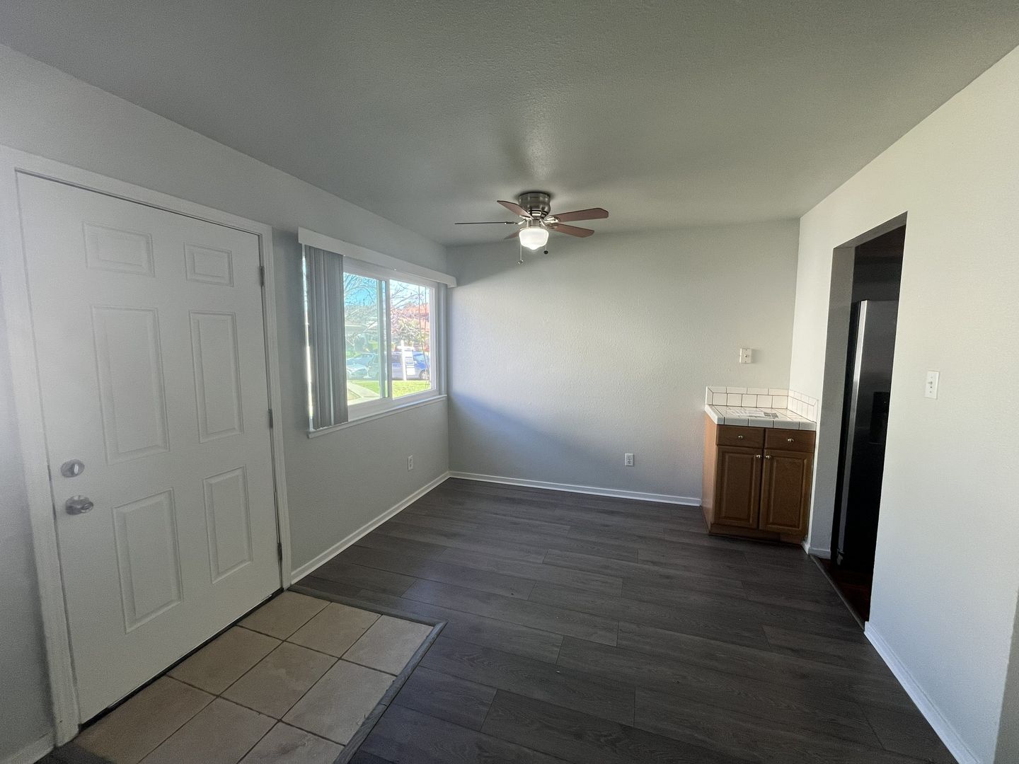 901 Carro Dr - 901 Carro Dr Unit 2 Unit 2 - Sacramento - California - 2 bed, 1 bath rental property