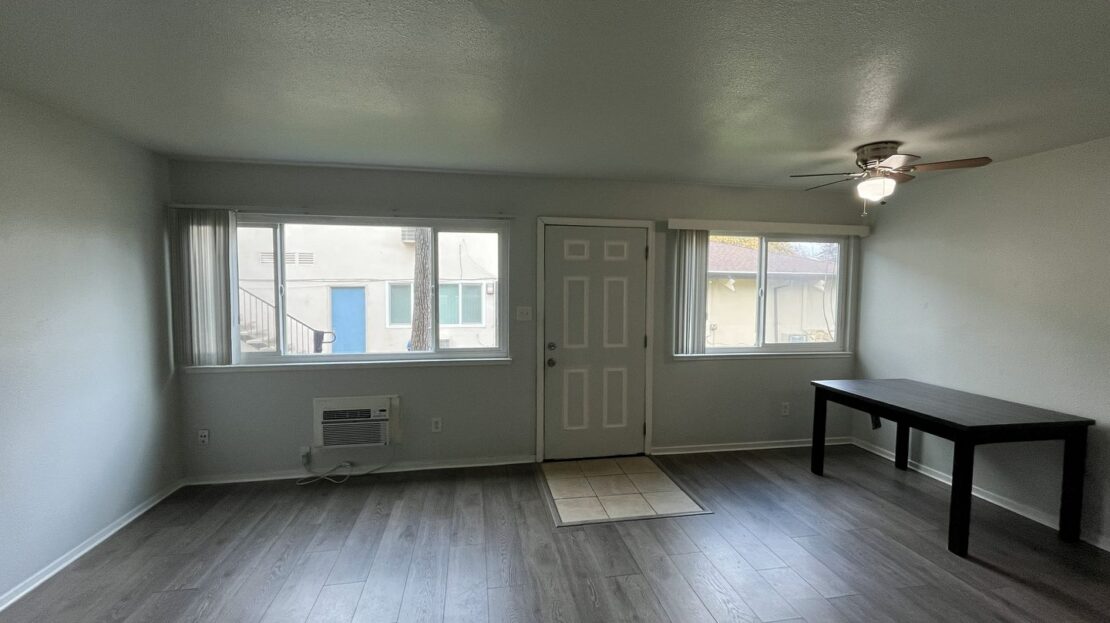 901 Carro Dr - 901 Carro Dr Unit 2 Unit 2 - Sacramento - California - 2 bed, 1 bath rental property
