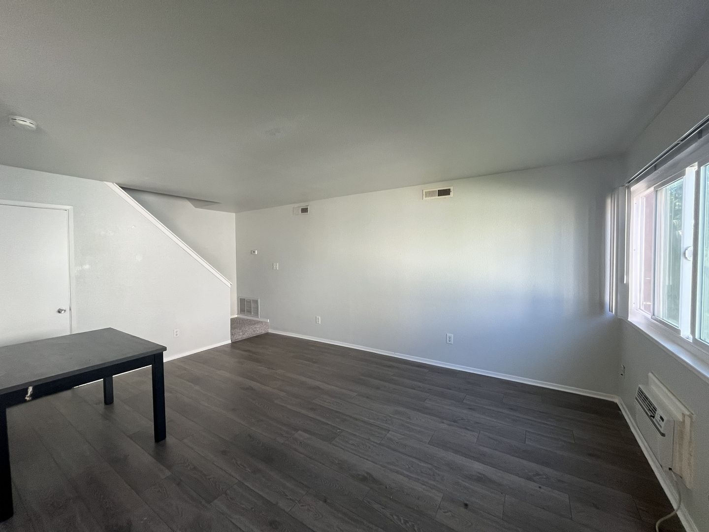 901 Carro Dr - 901 Carro Dr Unit 2 Unit 2 - Sacramento - California - 2 bed, 1 bath rental property
