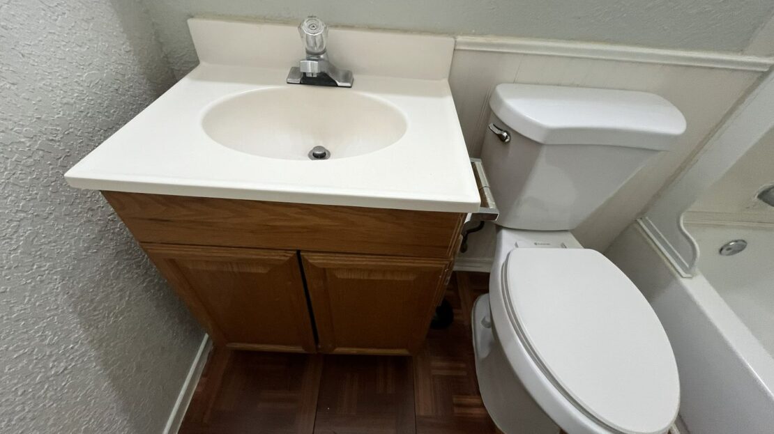 901 Carro Dr - 901 Carro Dr Unit 2 Unit 2 - Sacramento - California - 2 bed, 1 bath rental property