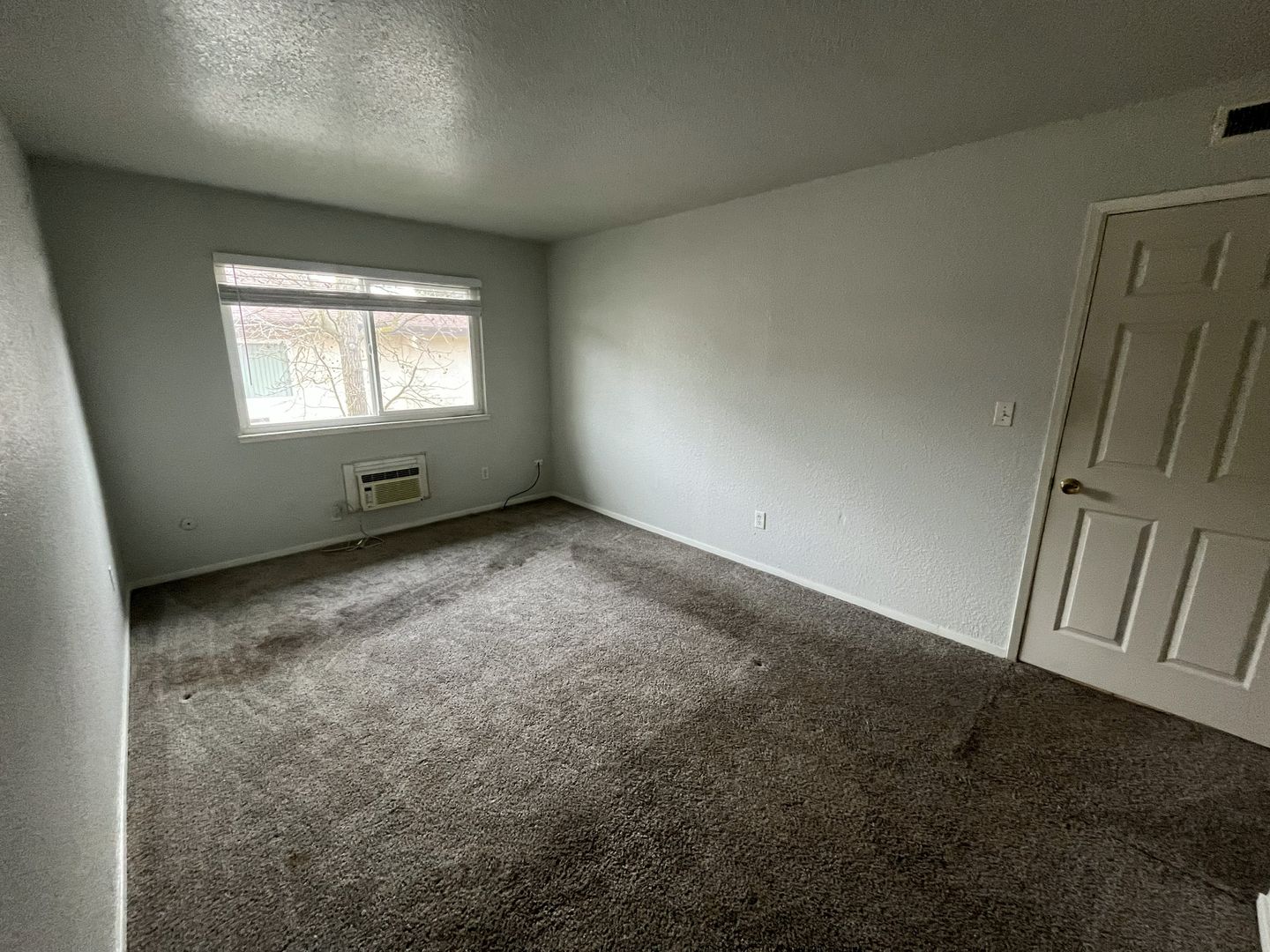 901 Carro Dr - 901 Carro Dr Unit 2 Unit 2 - Sacramento - California - 2 bed, 1 bath rental property