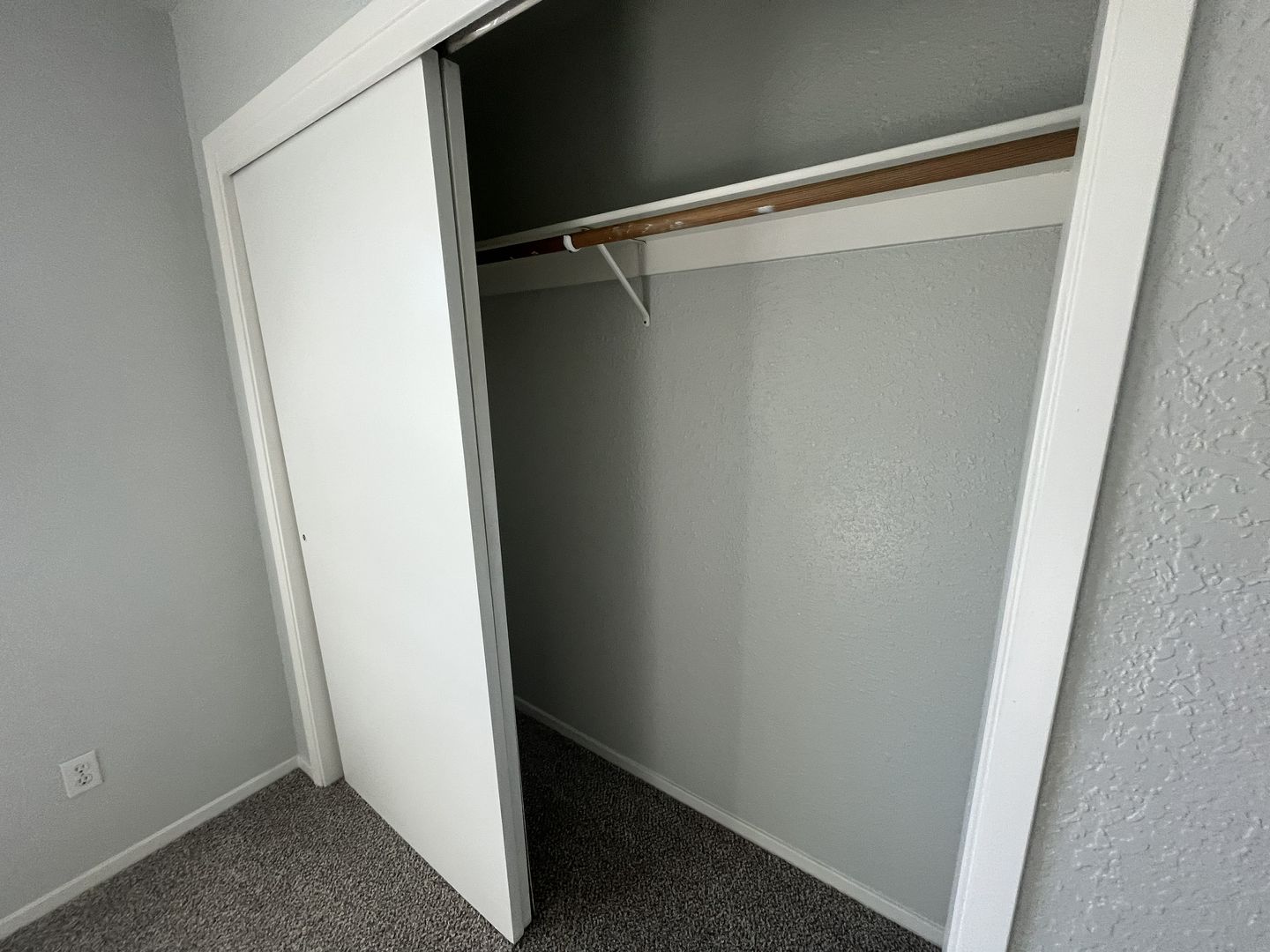 901 Carro Drive Unit #2 - Sacramento - California - 2 bed, 1 bath rental property