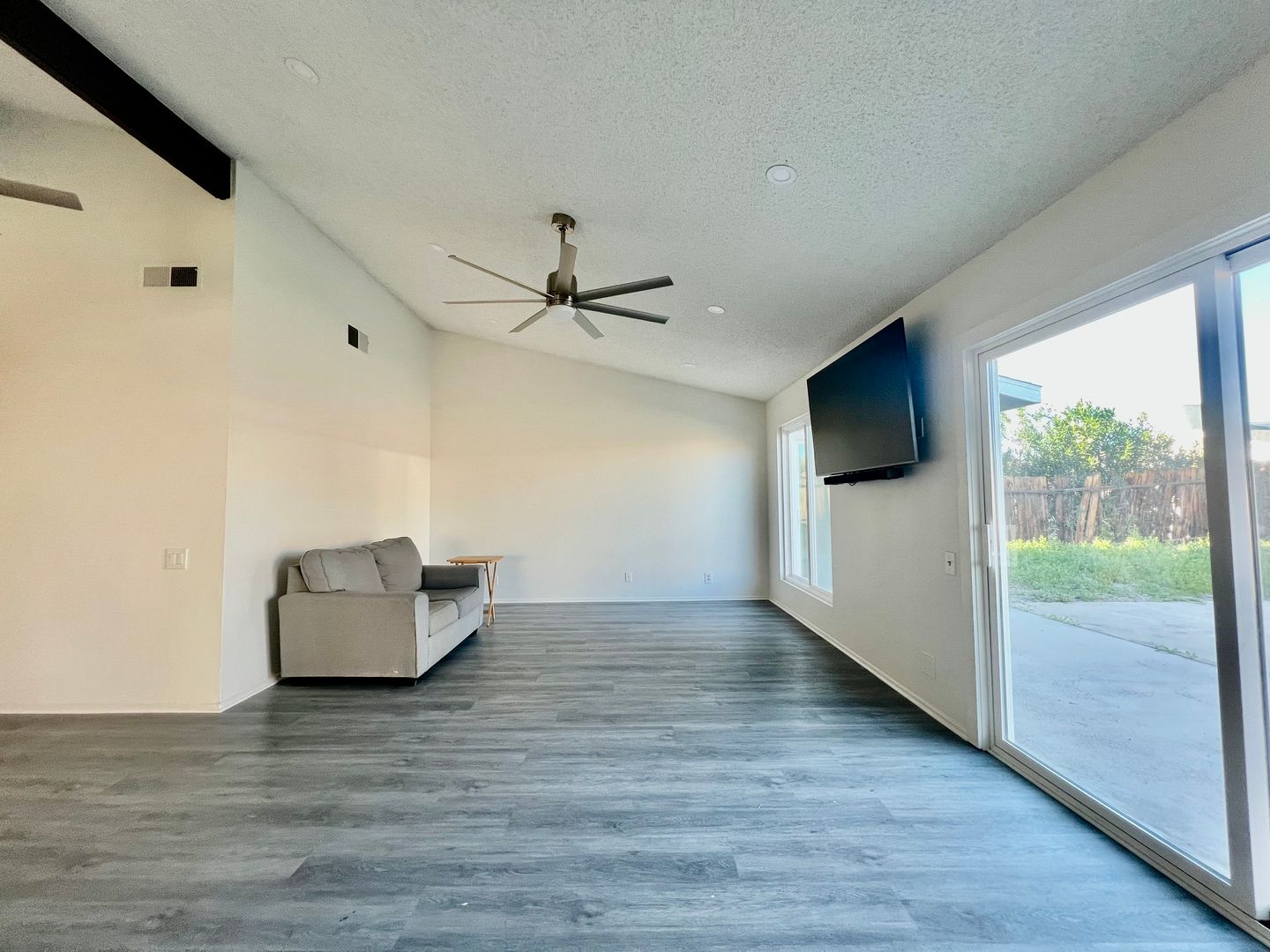 906 Arroyo Vista Dr - Palm Springs - California - 4 bed, 2 bath rental property