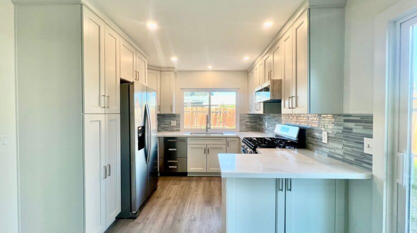 906 Arroyo Vista Dr - Palm Springs - California - 4 bed, 2 bath rental property