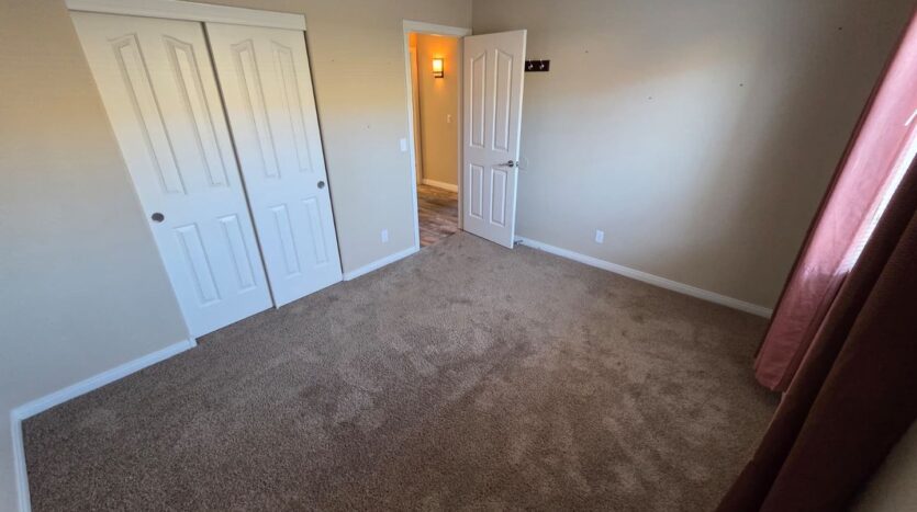 921 San Bruno Ave - Henderson - Nevada - 3 bed, 2.5 bath rental property