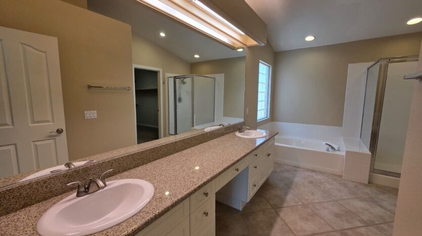 921 San Bruno Ave - Henderson - Nevada - 3 bed, 2.5 bath rental property