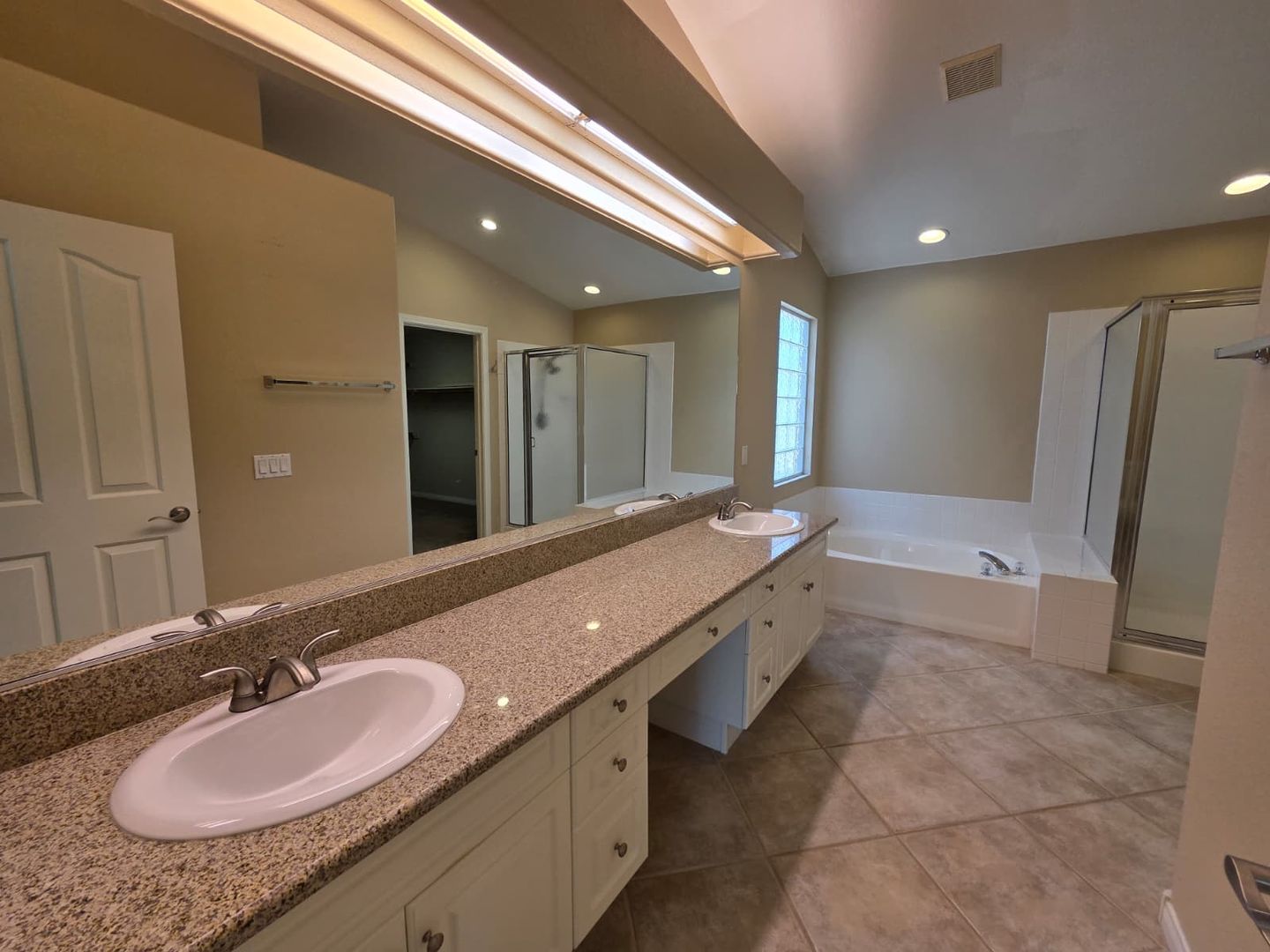 921 San Bruno Ave - Henderson - Nevada - 3 bed, 2.5 bath rental property