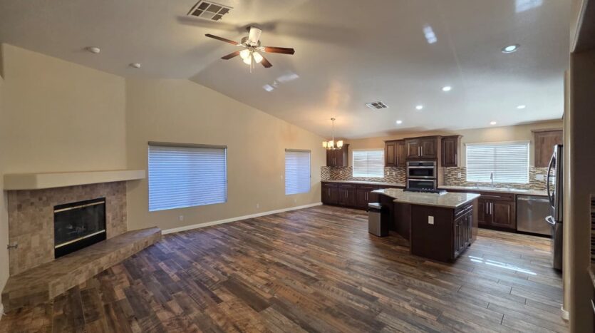 921 San Bruno Ave - Henderson - Nevada - 3 bed, 2.5 bath rental property