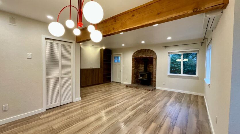 922 28th Ave S Unit C - Seattle - Washington - 3 bed, 1.5 bath rental property