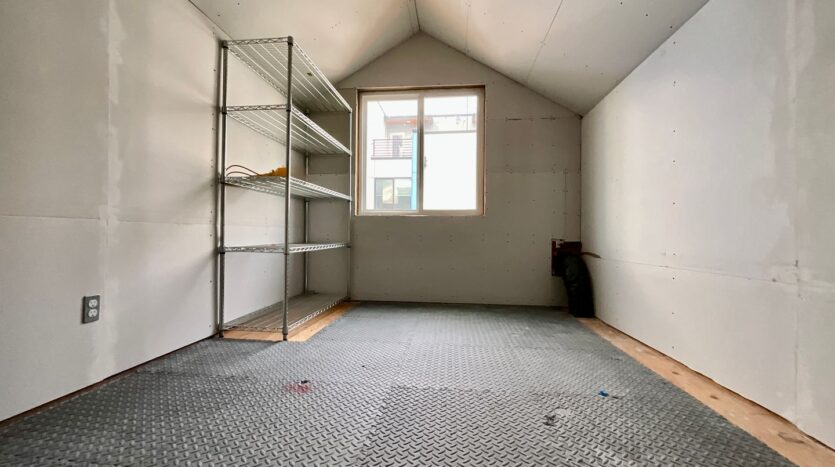 922 28th Ave S Unit C - Seattle - Washington - 3 bed, 1.5 bath rental property