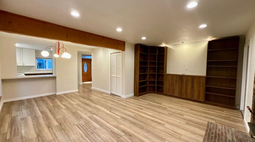 922 28th Ave S Unit C - Seattle - Washington - 3 bed, 1.5 bath rental property