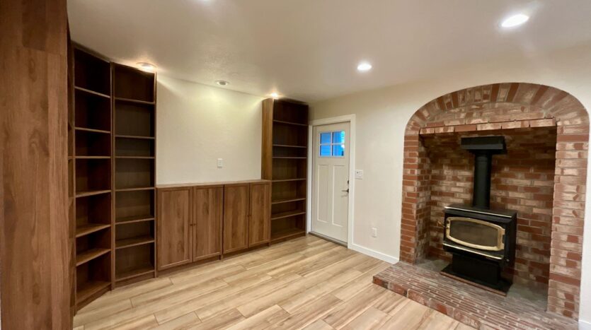 922 28th Ave S Unit C - Seattle - Washington - 3 bed, 1.5 bath rental property