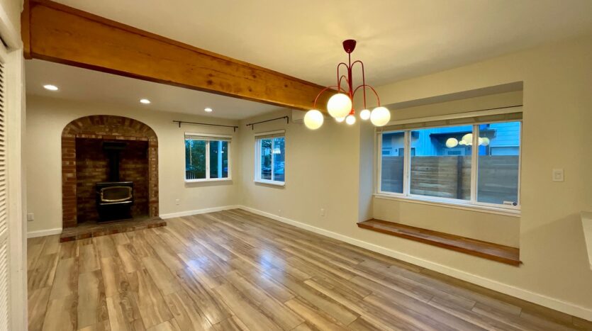 922 28th Ave S Unit C - Seattle - Washington - 3 bed, 1.5 bath rental property