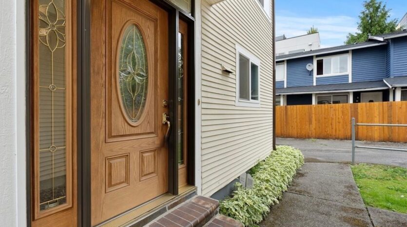 922 28th Ave S Unit C - Seattle - Washington - 3 bed, 1.5 bath rental property