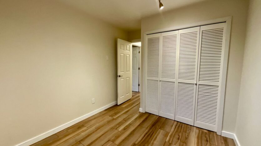 922 28th Ave S Unit C - Seattle - Washington - 3 bed, 1.5 bath rental property