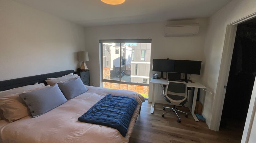 937 NW 56th St, Unit B - Seattle - Washington - 2 bed, 2 bath rental property