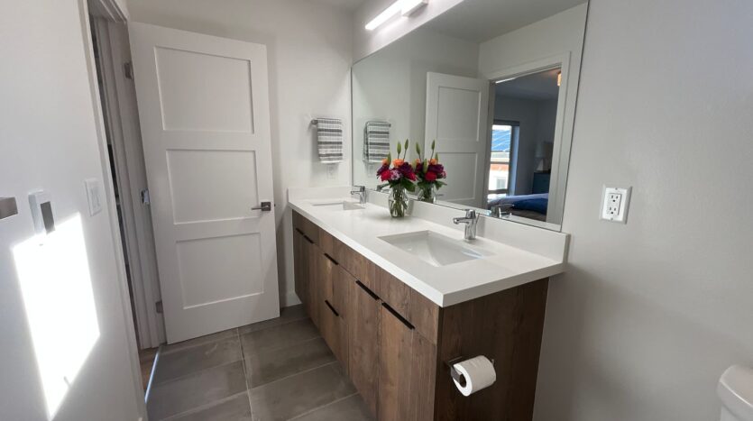 937 NW 56th St, Unit B - Seattle - Washington - 2 bed, 2 bath rental property