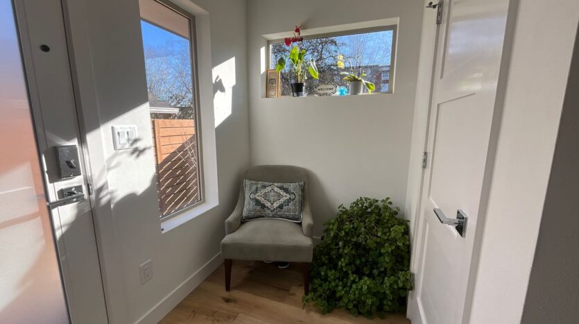 937 NW 56th St, Unit B - Seattle - Washington - 2 bed, 2 bath rental property