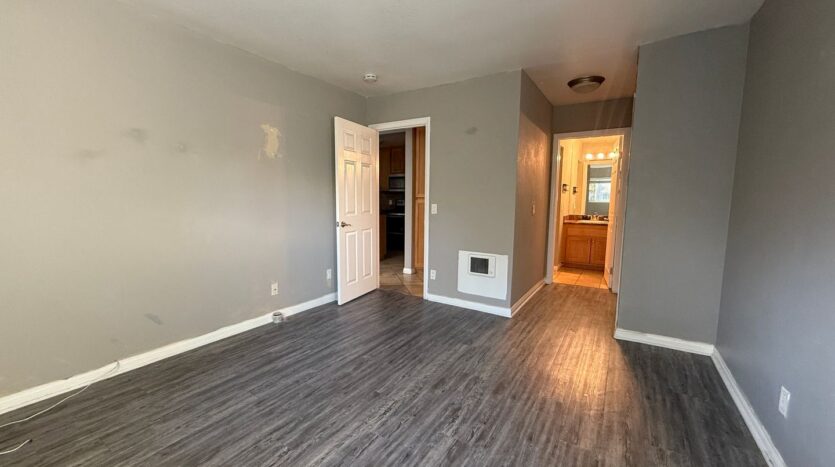9860 Dale Avenue Unit B9 - Spring Valley - California - 1 bed, 1 bath rental property