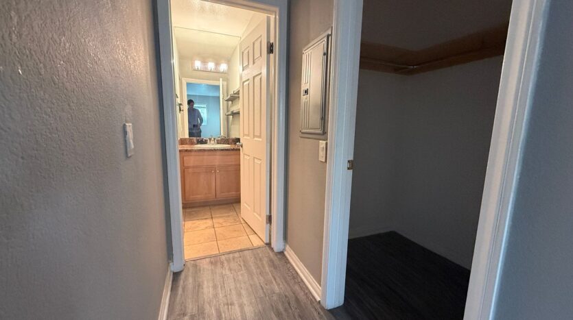 9860 Dale Avenue Unit B9 - Spring Valley - California - 1 bed, 1 bath rental property