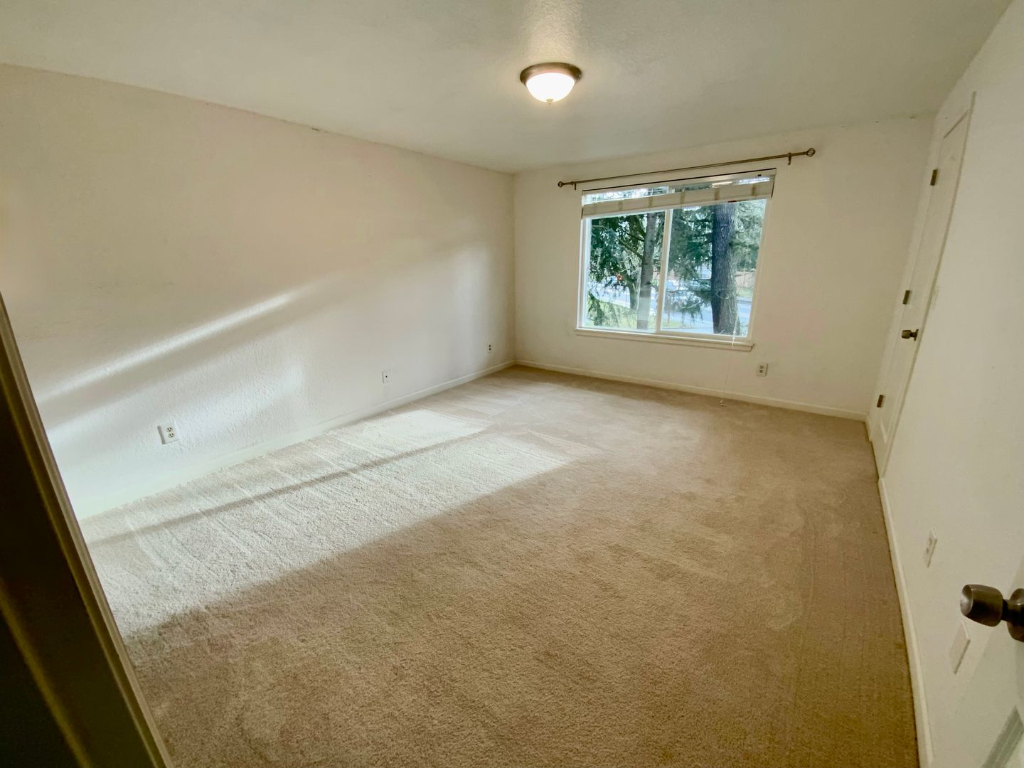 9917 Holly Dr B212 - Everett - Washington - 2 bed, 2 bath rental property