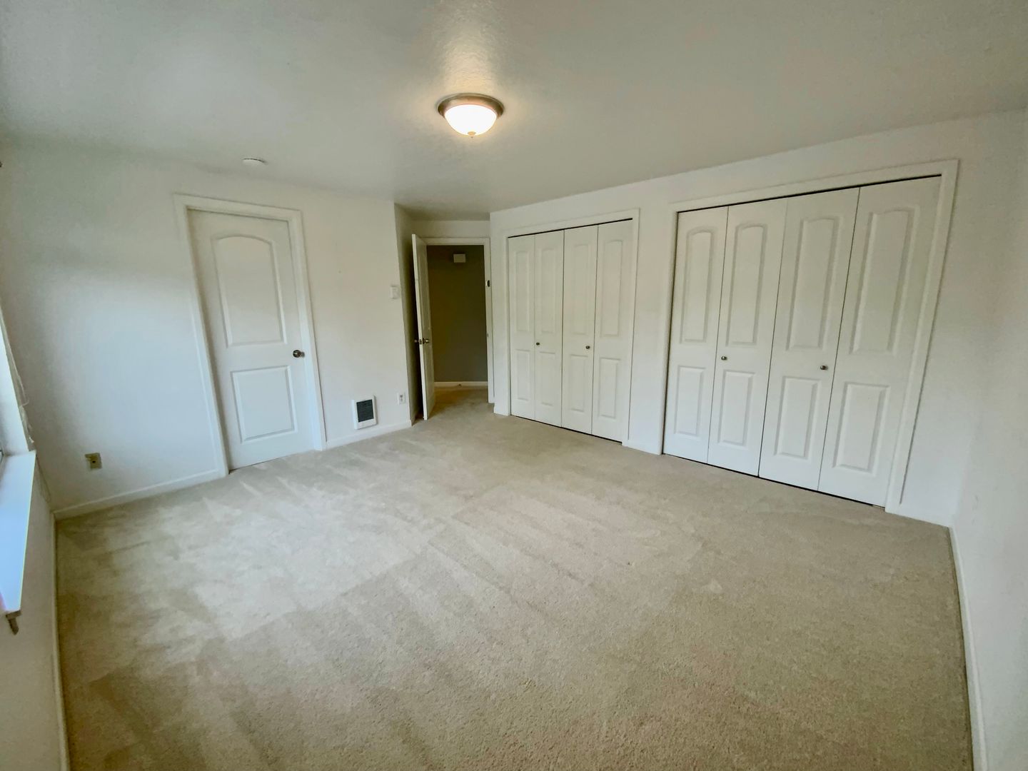 9917 Holly Dr B212 - Everett - Washington - 2 bed, 2 bath rental property