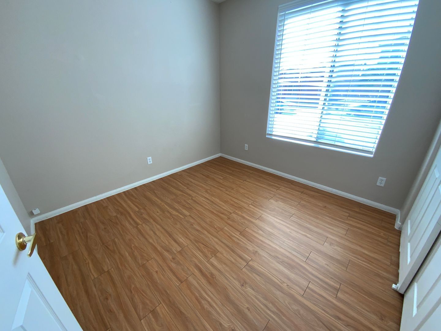 1022 Pecos River Ave - Henderson - Nevada - 3 bed, 2 bath rental property
