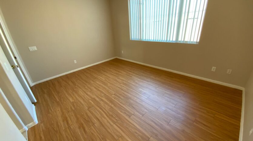 1022 Pecos River Ave - Henderson - Nevada - 3 bed, 2 bath rental property