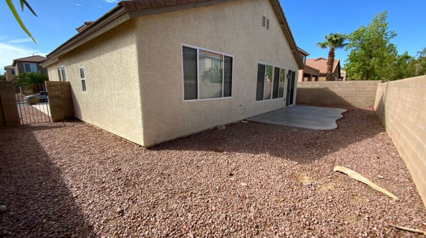 1022 Pecos River Ave - Henderson - Nevada - 3 bed, 2 bath rental property