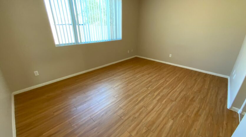 1022 Pecos River Ave - Henderson - Nevada - 3 bed, 2 bath rental property