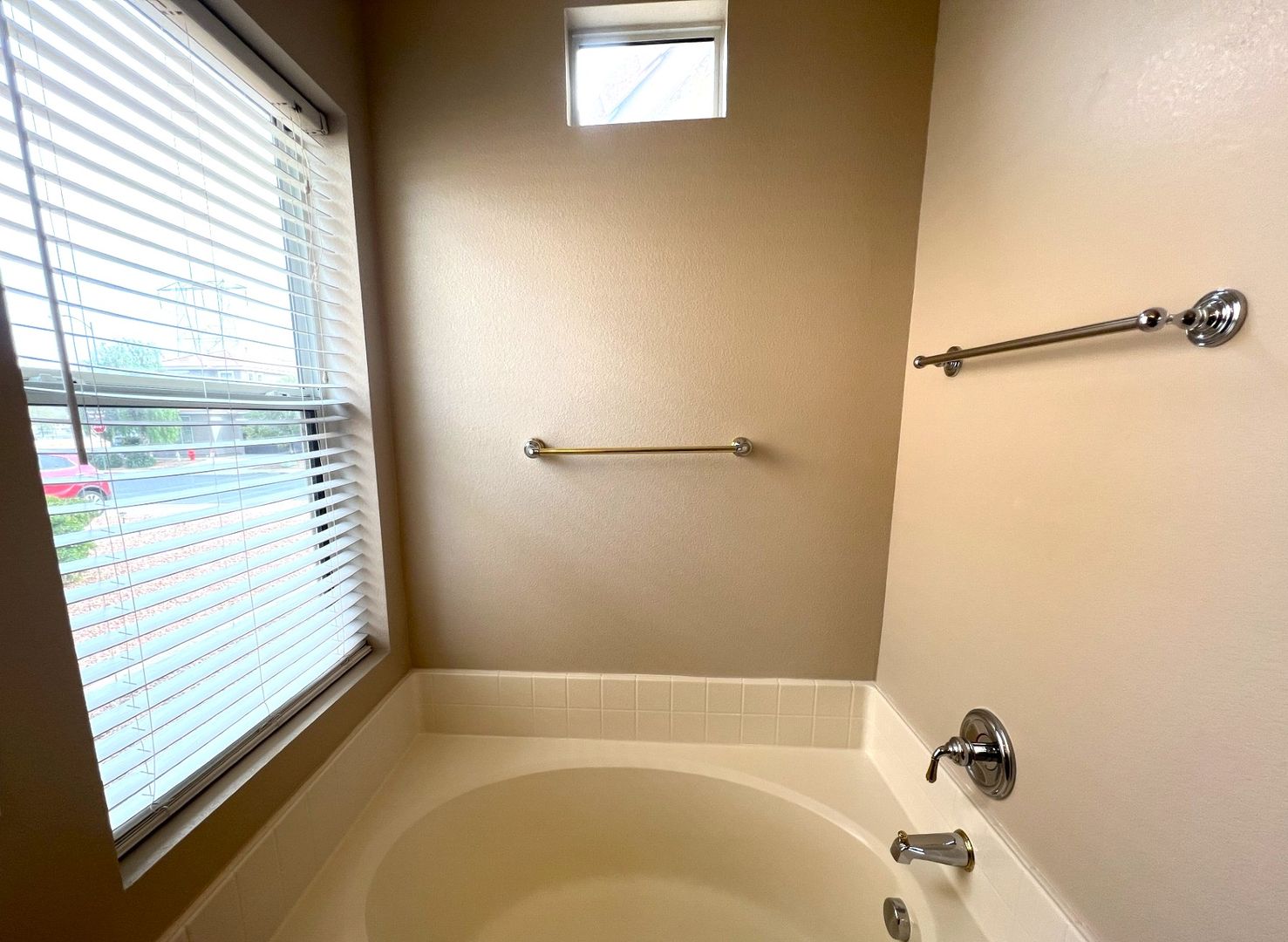 1022 Pecos River Ave - Henderson - Nevada - 3 bed, 2 bath rental property