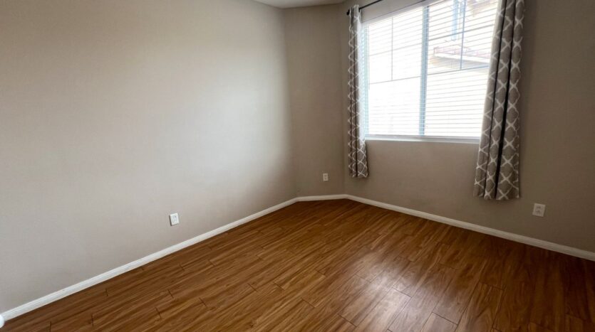 1022 Pecos River Ave - Henderson - Nevada - 3 bed, 2 bath rental property