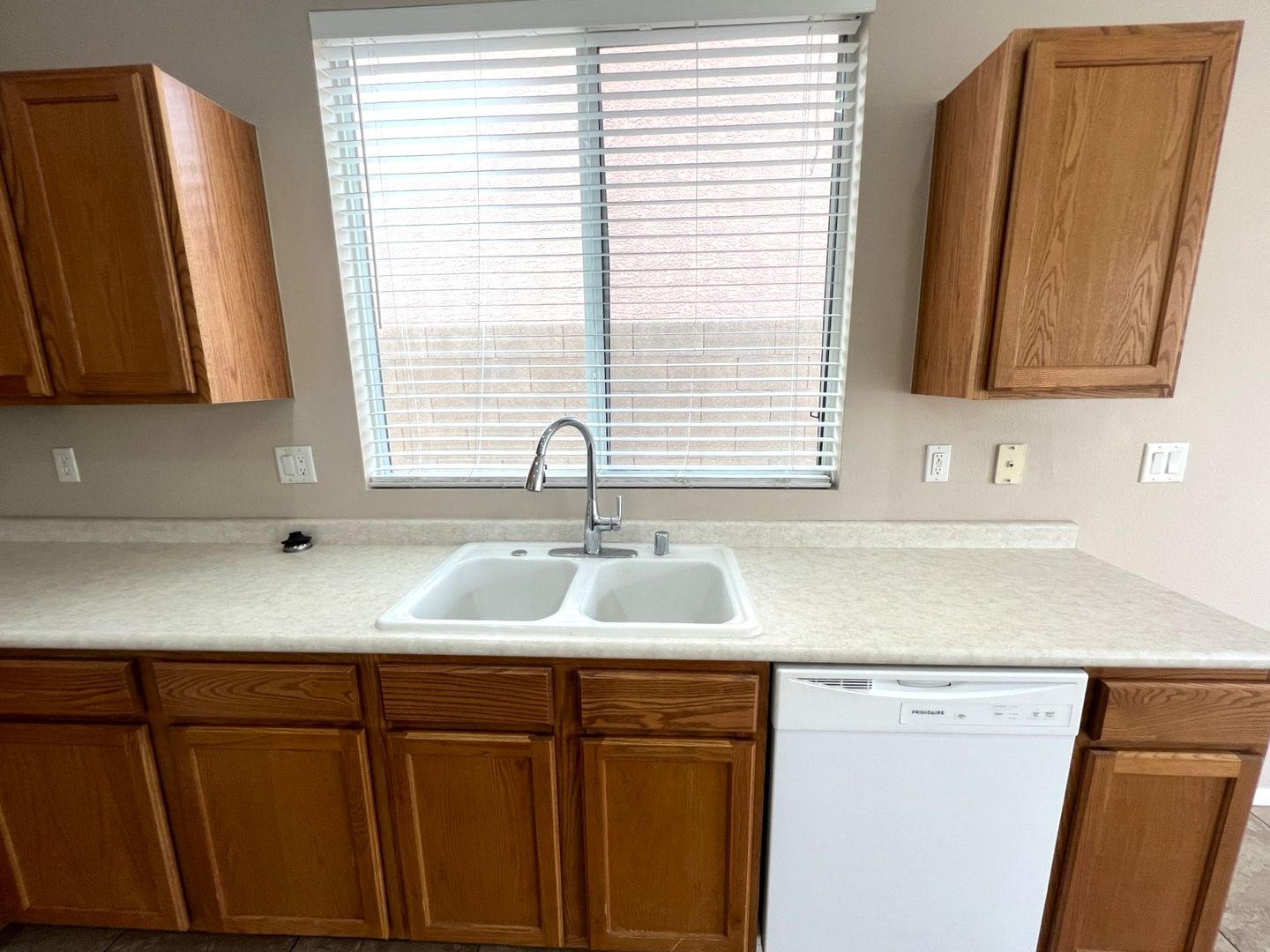 1022 Pecos River Ave - Henderson - Nevada - 3 bed, 2 bath rental property