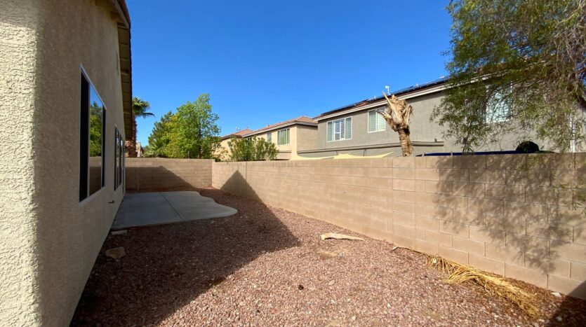 1022 Pecos River Ave - Henderson - Nevada - 3 bed, 2 bath rental property