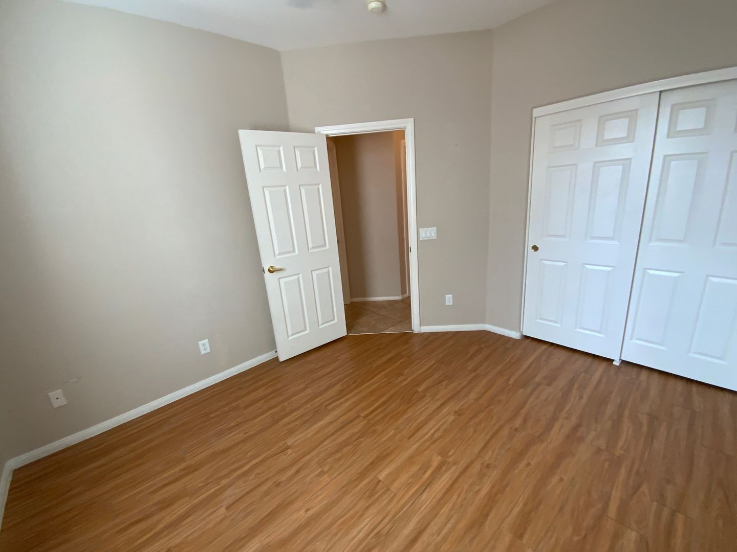 1022 Pecos River Ave - Henderson - Nevada - 3 bed, 2 bath rental property