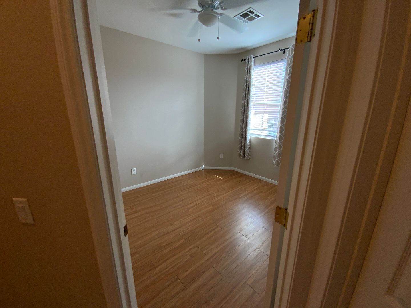 1022 Pecos River Ave - Henderson - Nevada - 3 bed, 2 bath rental property