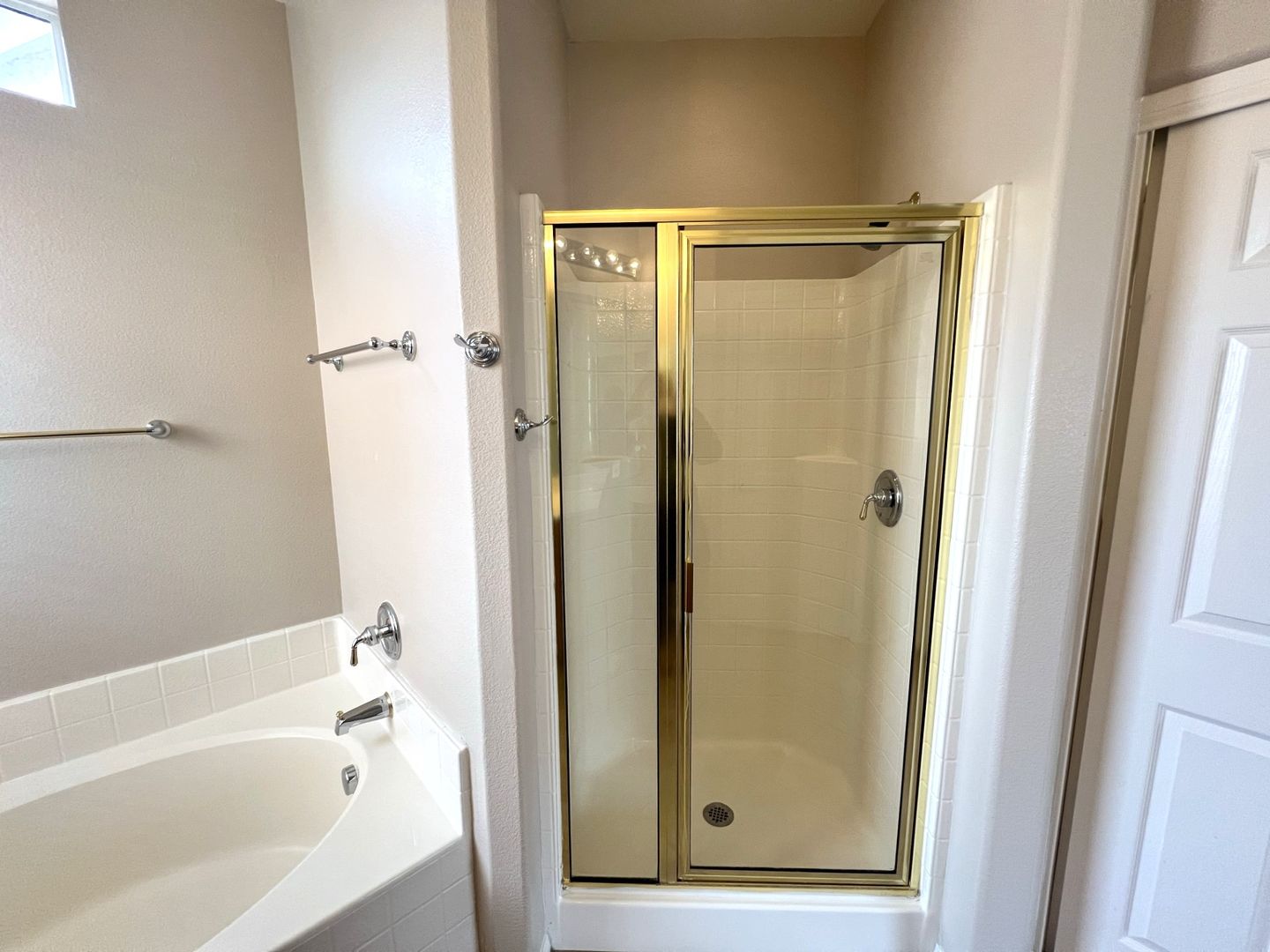 1022 Pecos River Ave - Henderson - Nevada - 3 bed, 2 bath rental property