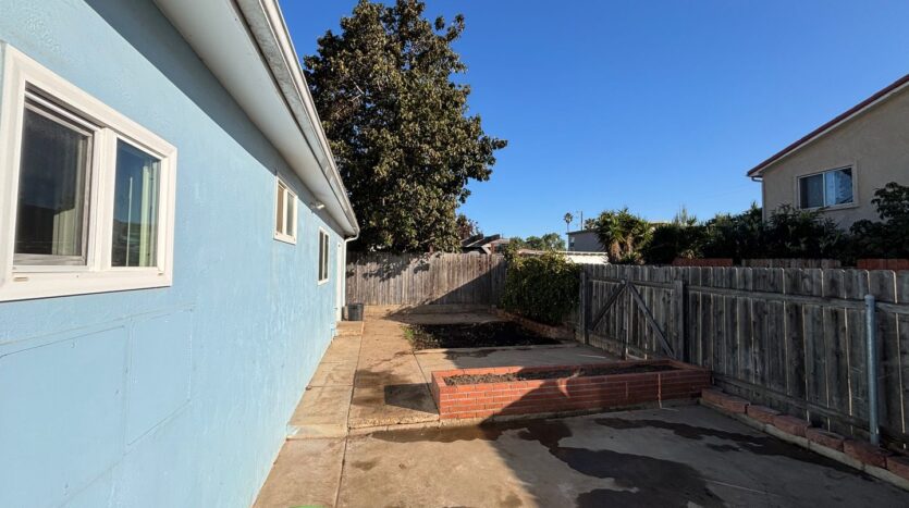 1073 7th Street - Imperial Beach - California - 2 bed, 1 bath rental property