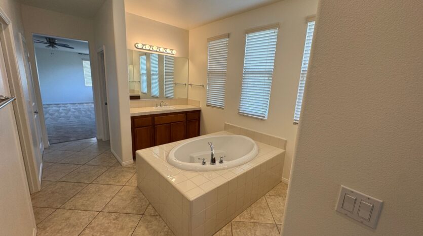 11074 Buttonbush Ct - Corona - California - 6 bed, 4.5 bath rental property